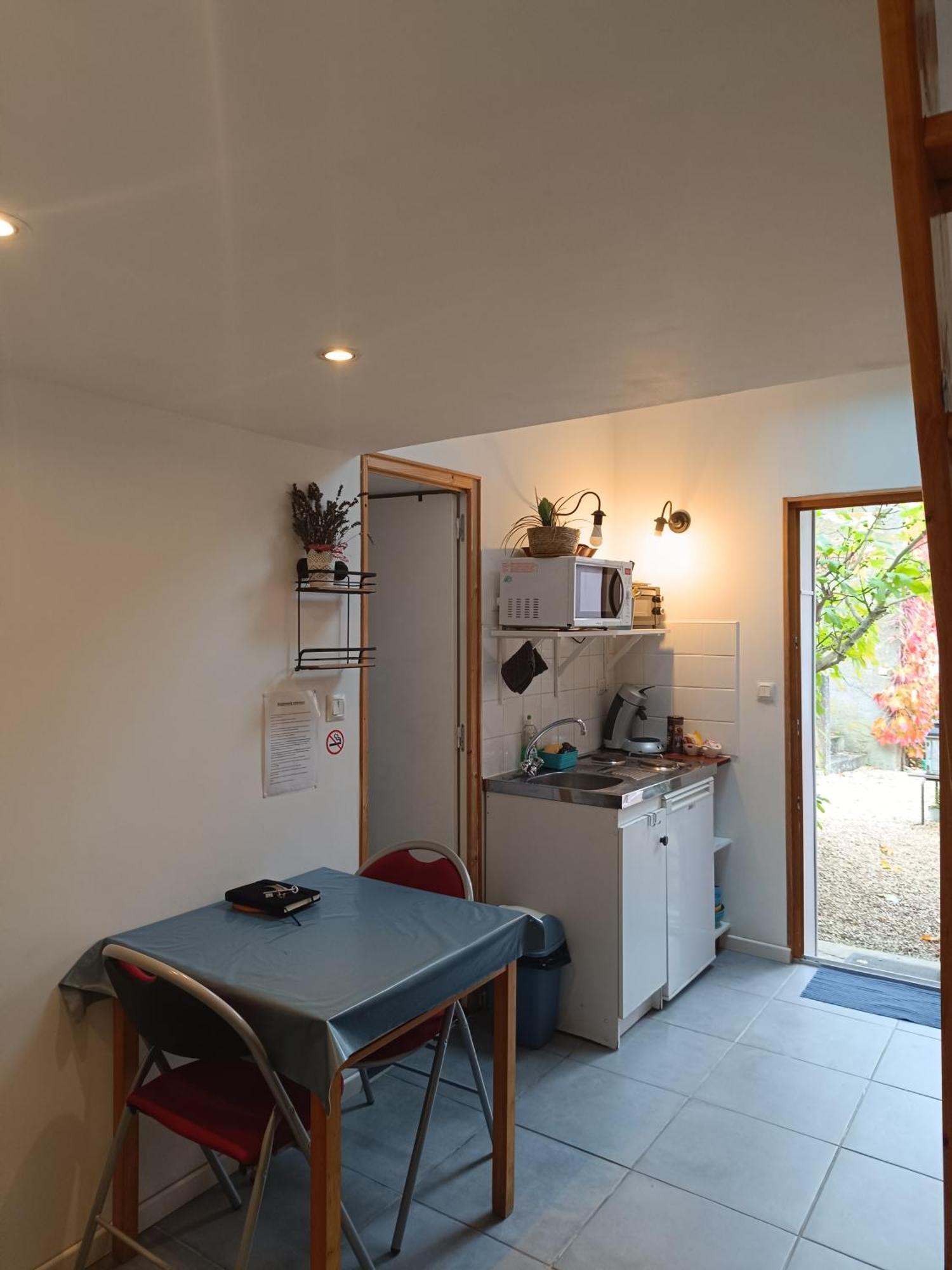 Studio Prive A La Campagne Guillerval Exterior photo